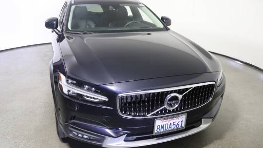 2019 Volvo V90 Cross Country