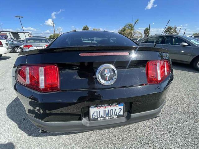2012 ford mustang v6 premium