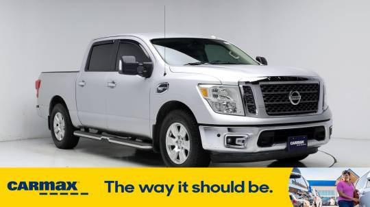 2017 Nissan Titan