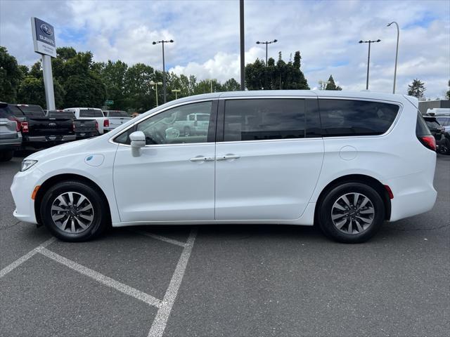 2022 chrysler pacifica hybrid touring l
