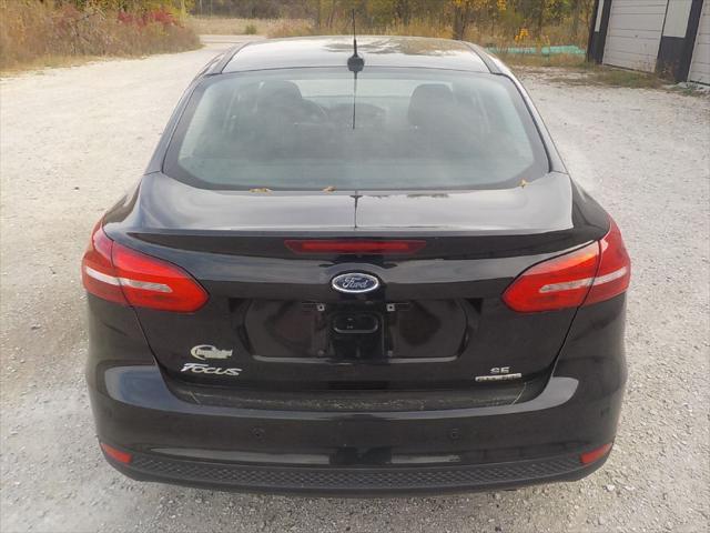 2016 ford focus se