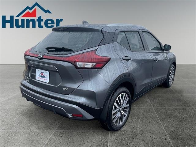 2023 nissan kicks sv