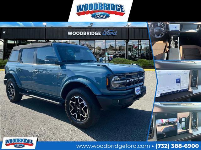 2022 ford bronco base 4x4