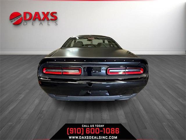 2017 dodge challenger r/t scat pack