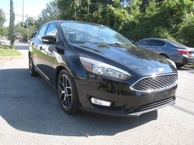 2017 ford focus sel