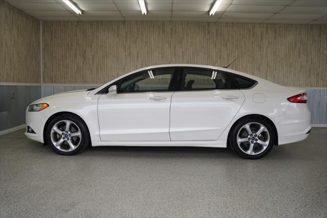 2015 ford fusion se