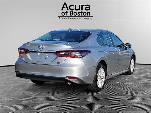 2022 toyota camry le