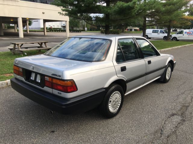 '87 honda accord 5 spd, 53,000 miles, one owner, excellent shape, must see pix!
