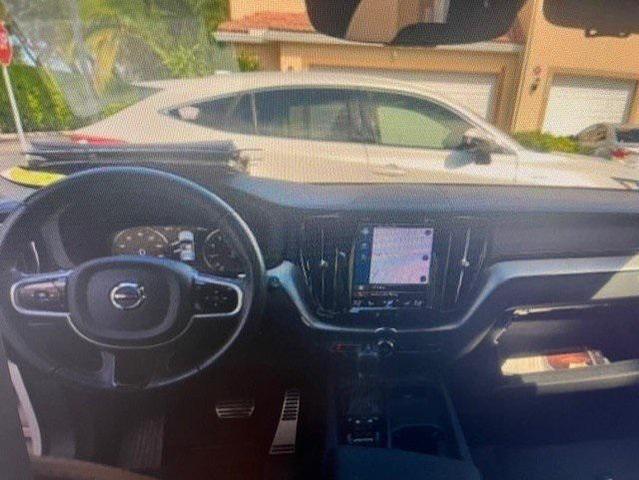 2021 volvo xc60 t6 r-design