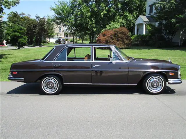 1972 mercedes benz 280 selchrome 58,145 miles brown sedan 4.5 automatic