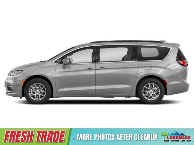 2022 chrysler pacifica touring-l