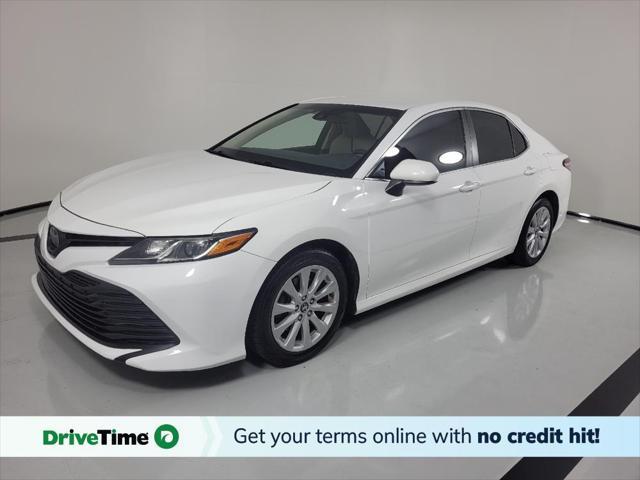 2018 toyota camry le