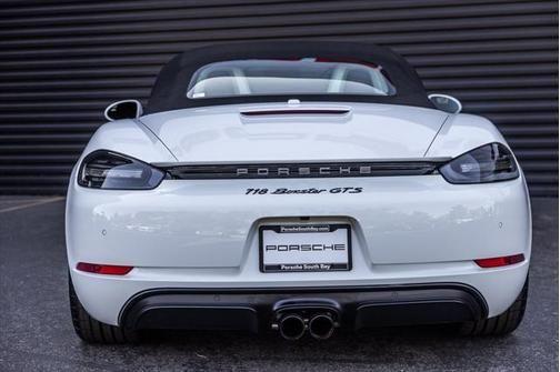 2018 porsche 718 boxster