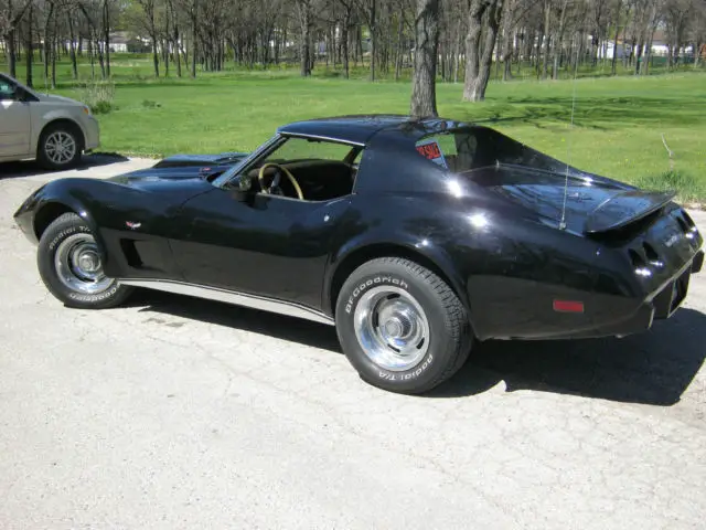 1977 corvette - this car is in excellent working condition