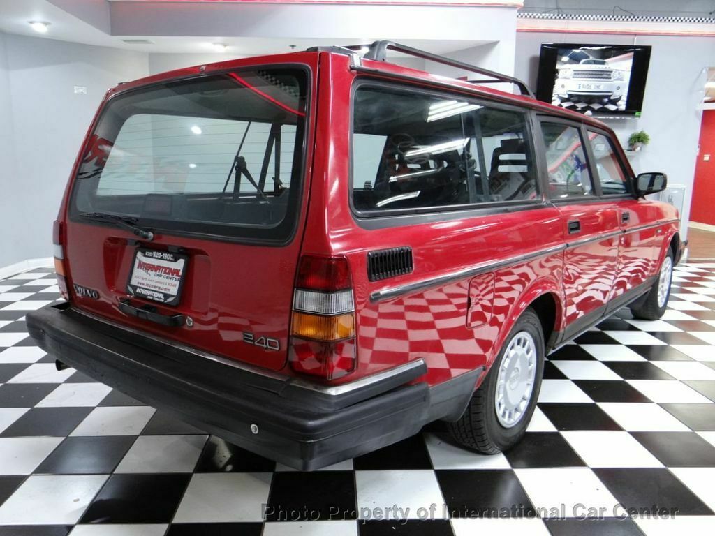 93 volvo 240 estate station wagon rare 5-spd 3rd row seats red/blk needs clutch
