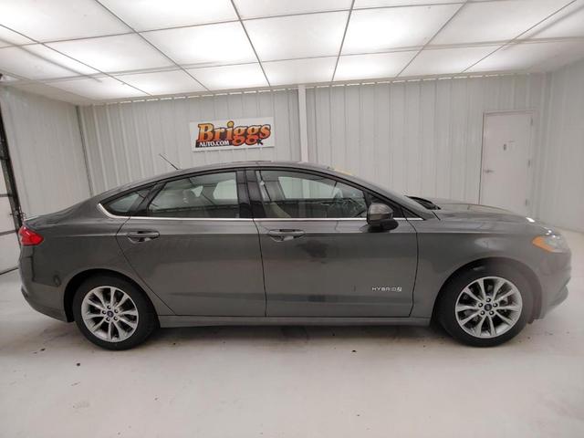 2017 ford fusion hybrid s