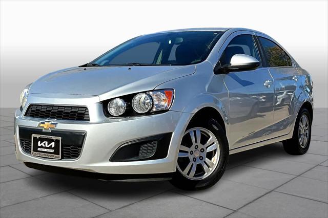 2016 chevrolet sonic lt