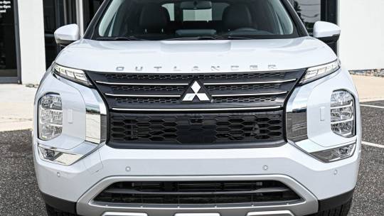 2024 Mitsubishi Outlander