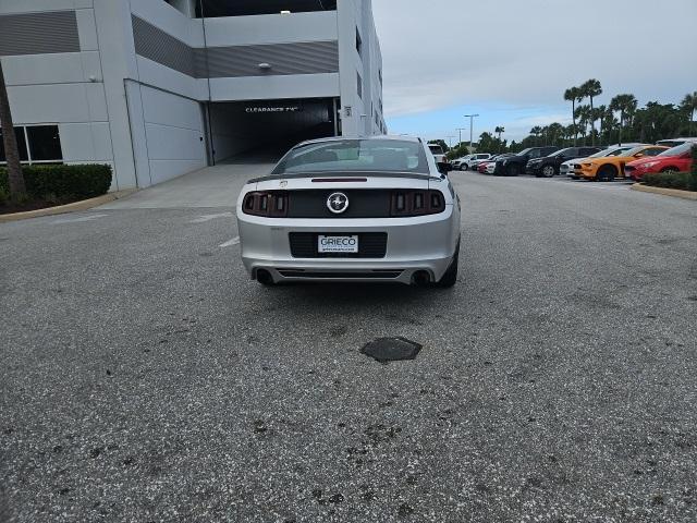 2014 ford mustang v6 premium