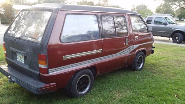1985 toyota van wagon 5-speed 84k orig miles (like vannagon)