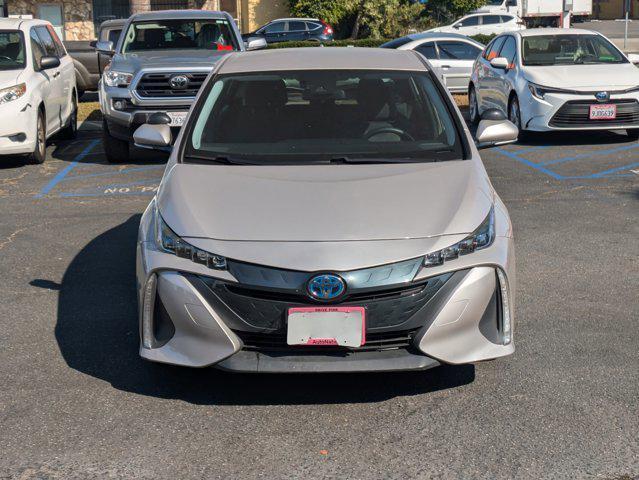2020 toyota prius prime le
