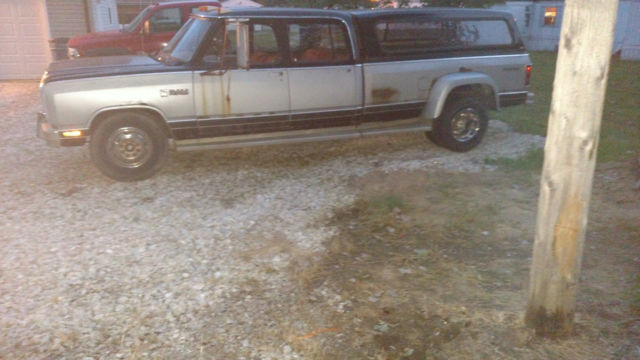 1985 dodge d300 crew cab