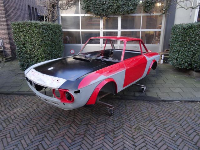 lancia fulvia coupe 1.6hf replica rally shell