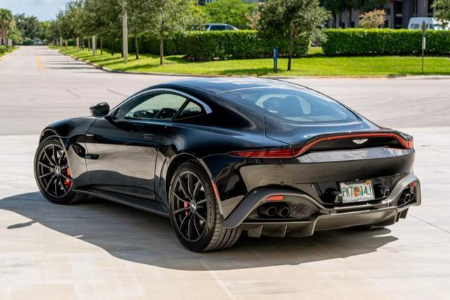 2019 aston martin vantage base