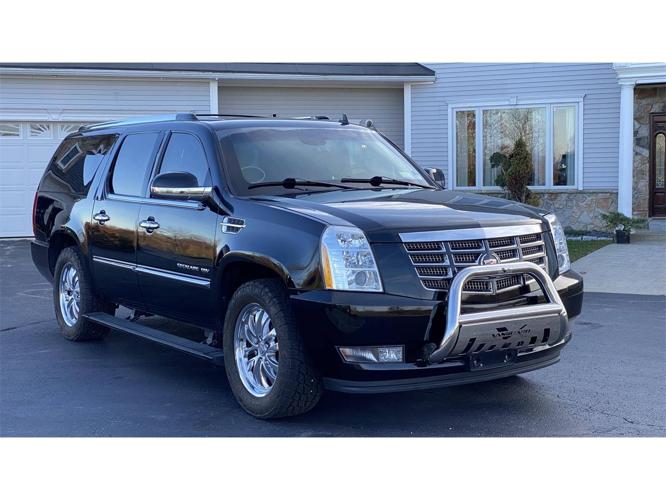 2010 cadillac escalade in bennington, vermont