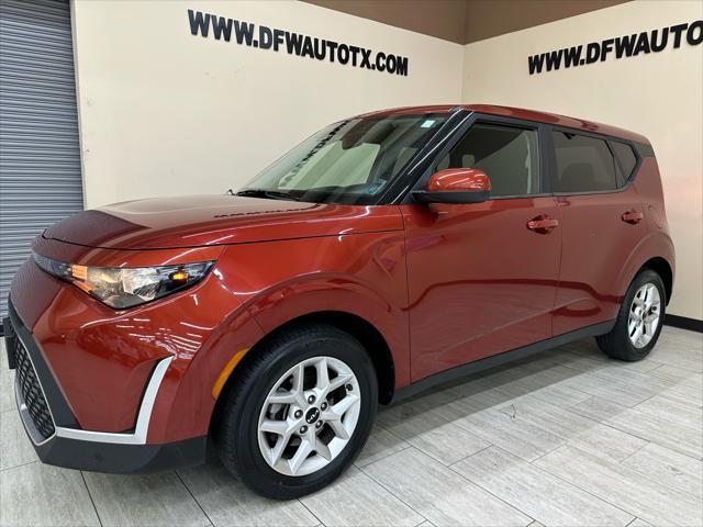 2023 kia soul lx