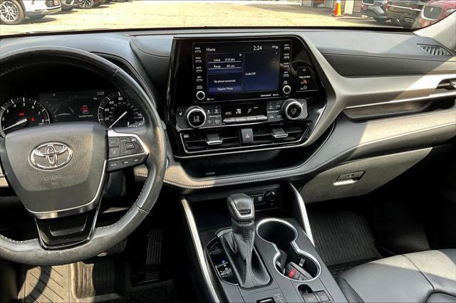 2020 toyota highlander xle