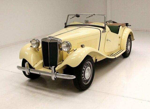 flawless cream ext very nice chrome beautiful leather very clean undercarriage