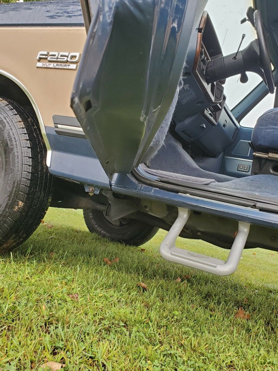 1987 ford f-250 pickup blue rwd automatic lariat