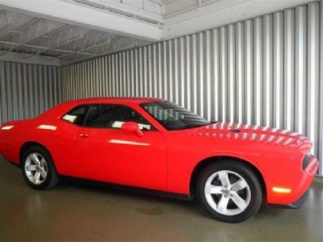 2014 dodge challenger sxt in indianapolis, in