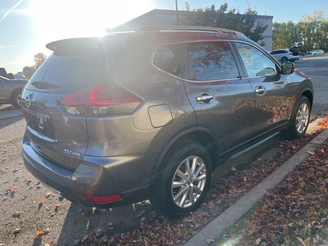 2020 nissan rogue sv