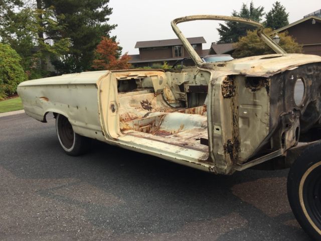 1963 ford galaxie convertible body rolling frame, title, good floor & trunk pans