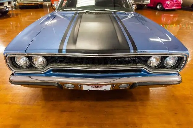 1970 plymouth satellite roadrunner style