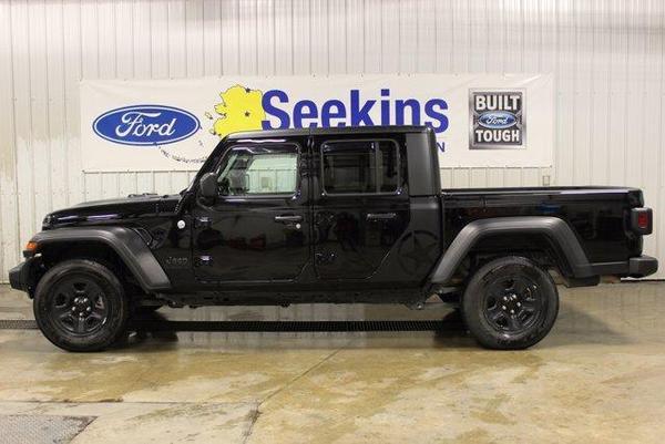 2021 jeep gladiator in coldfoot, alaska