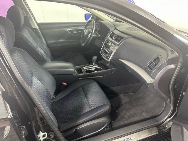 2016 nissan altima 2.5 sv