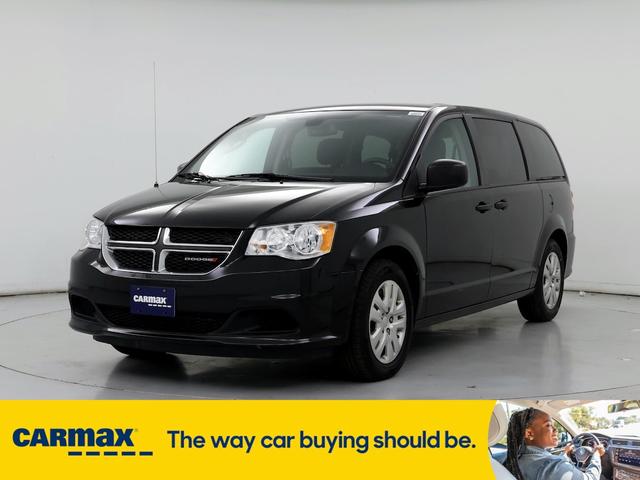 2019 dodge grand caravan se