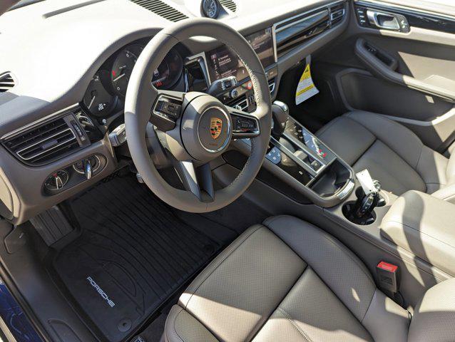 2024 porsche macan base