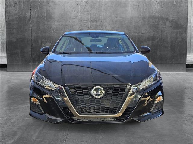 2022 nissan altima sr fwd