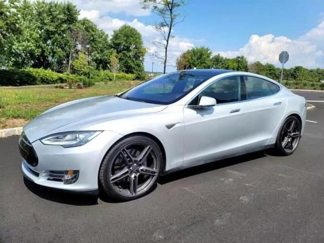 2016 tesla model s p90d sedan 4d in riverton, new jersey