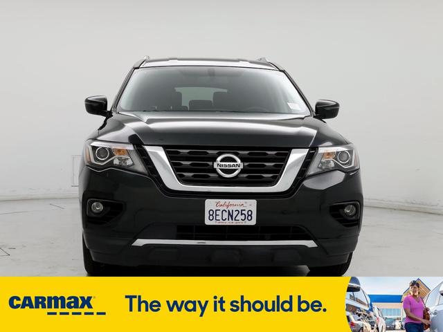 2018 nissan pathfinder sv