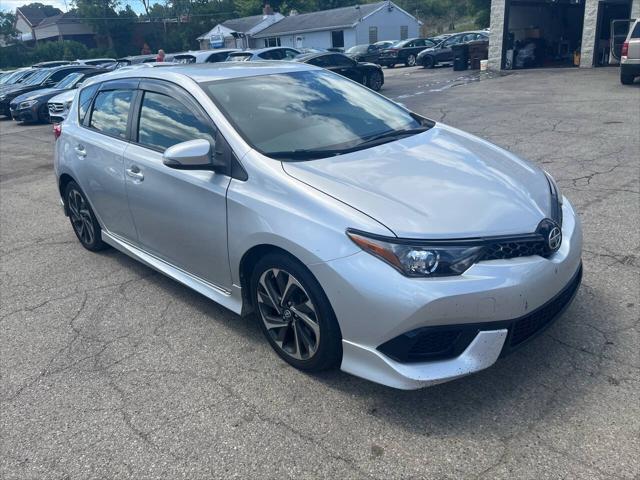 2016 scion im base 4dr hatchback 6m
