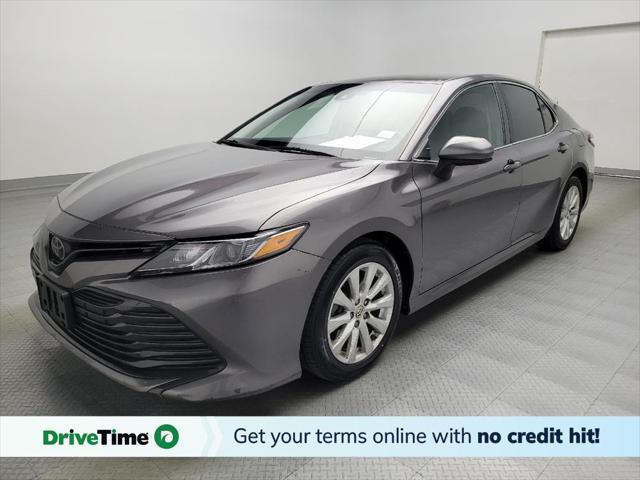 2019 toyota camry le