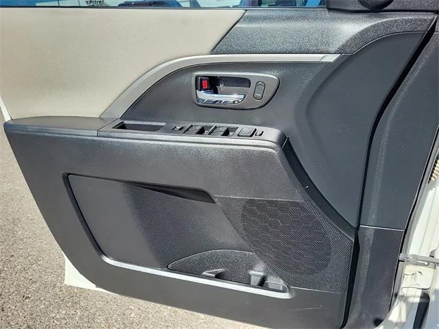2012 mazda mazda5 sport