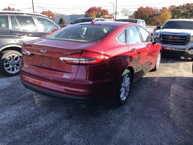 2019 ford fusion se