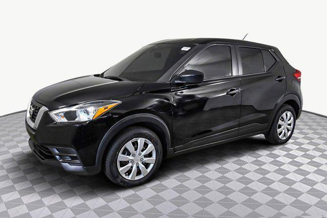 2020 nissan kicks s