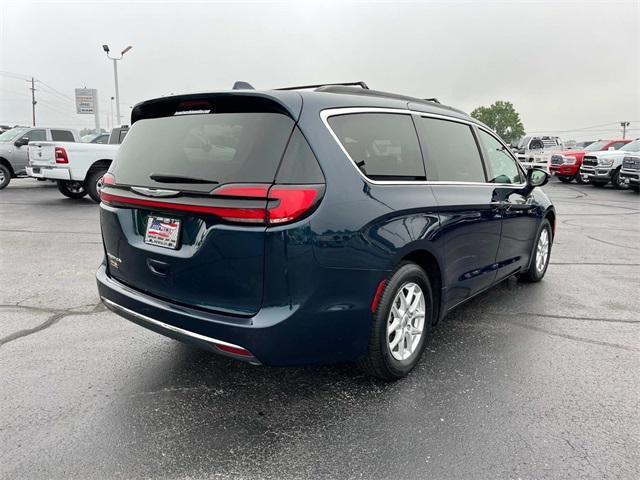 2022 chrysler pacifica touring-l